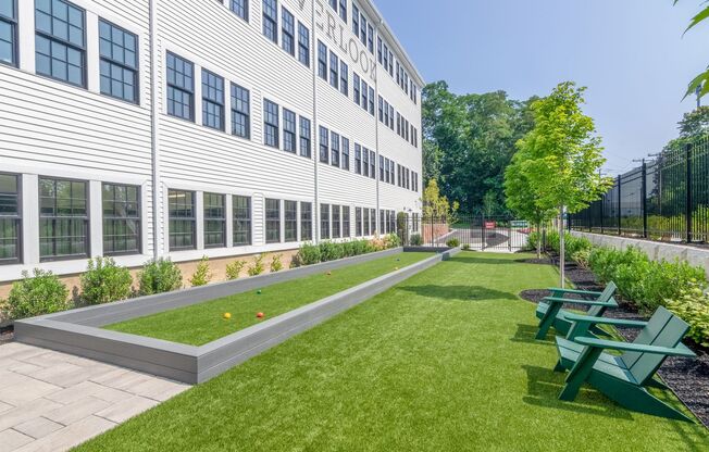 2 beds, 2 baths, 931 sqft, $3,200, Unit 70-306