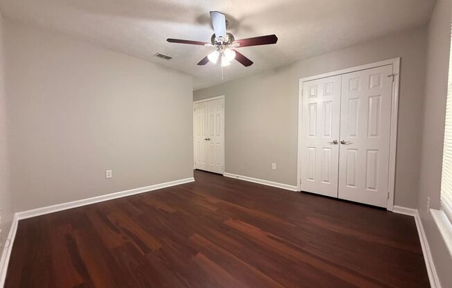 140 Cumberland Ct
