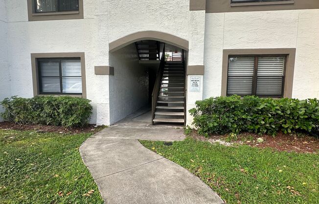 2 beds, 2 baths, 1,060 sqft, $2,300, Unit Unit 23-5