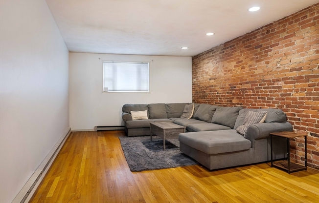 99 PRINCE ST