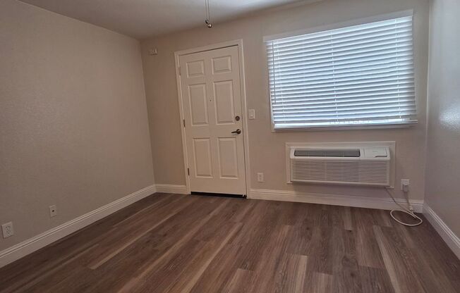 Studio, 1 bath, 270 sqft, $1,045, Unit D213