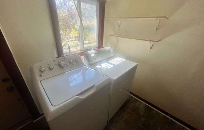 3 beds, 2 baths, $2,395