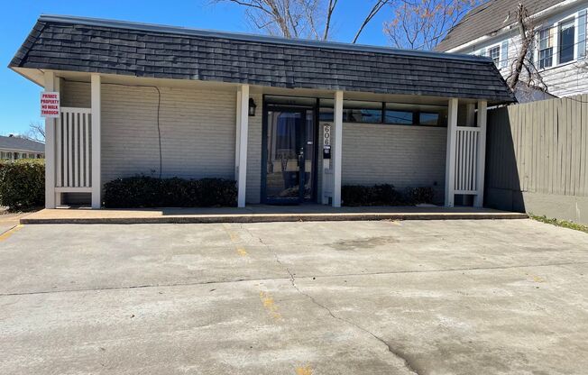 3 beds, 1.5 baths, $1,400, Unit Unit 23 all utilities included