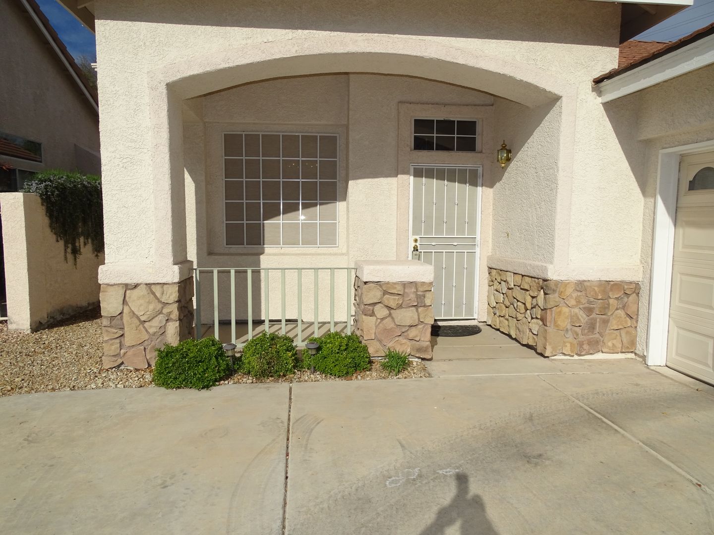 Beautiful One Story 2 Bedroom Townhome With 2 Car Attached Garage