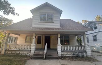 $750- 2 bed 1 bath - Newly Remodeled Duplex