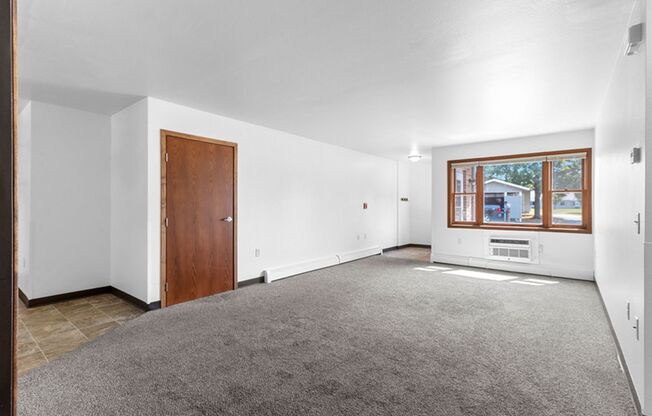 2 beds, 1 bath, 900 sqft, $1,045, Unit 2950