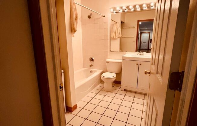 1827 N. Clybourn