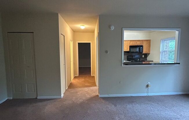 1 bed, 1 bath, 700 sqft, $1,250, Unit C306