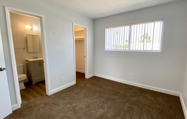 1 bed, 1 bath, 570 sqft, $1,595, Unit 12