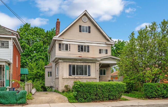 5 bed 2 bath - Great Brookline location.  Central air, laundry, updated.