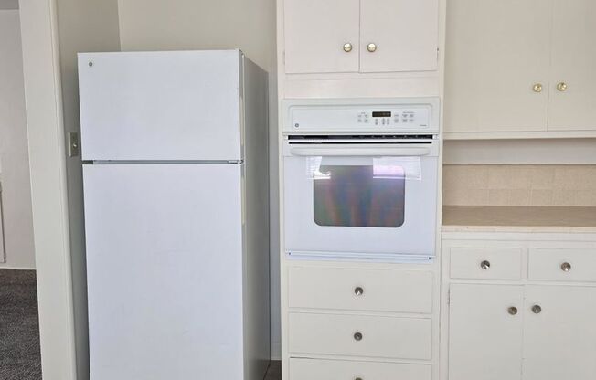 938 Princeton Ave. #E -Apartment