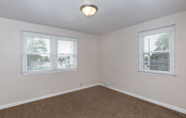 2 beds, 1 bath, 995 sqft, $850, Unit 2131