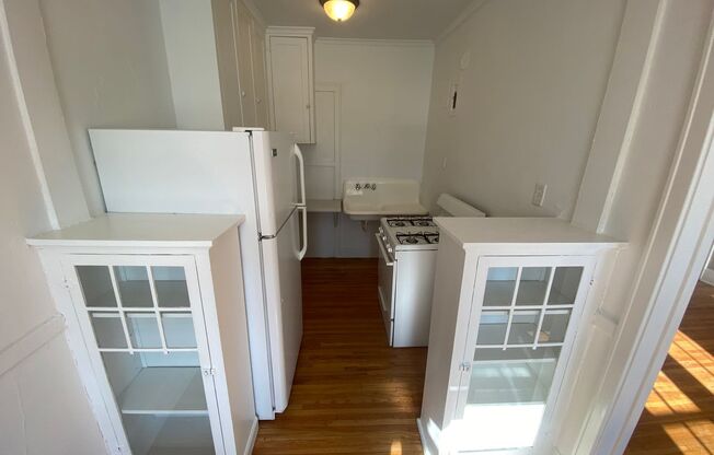 Studio, 1 bath, $909, Unit 304