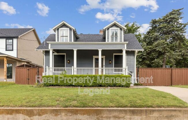 715 S BARNETT AVE