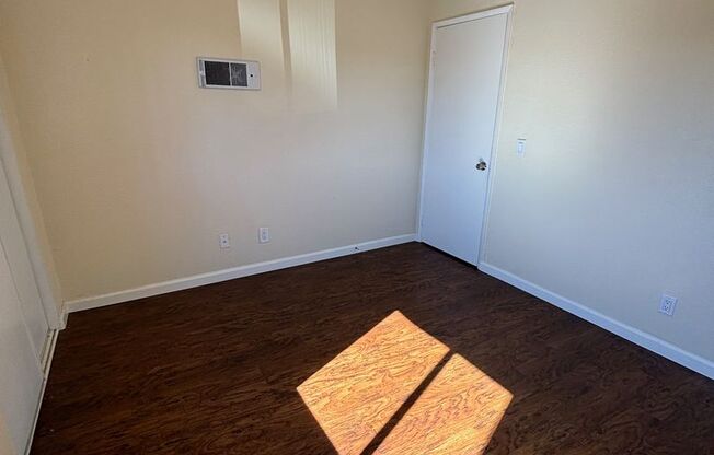 3 beds, 2 baths, 1,050 sqft, $2,775, Unit 2573-08