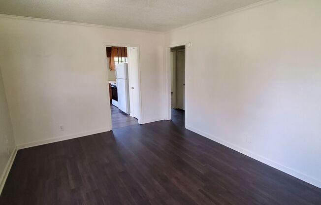 2 beds, 1 bath, $950