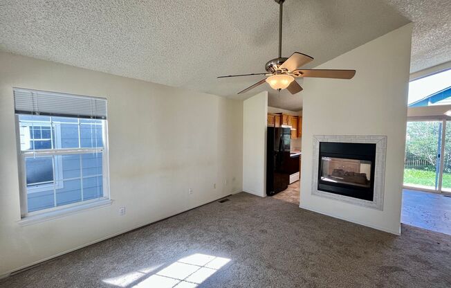 4 Bedroom Rancher in Sundown w/ NEW CARPET!!