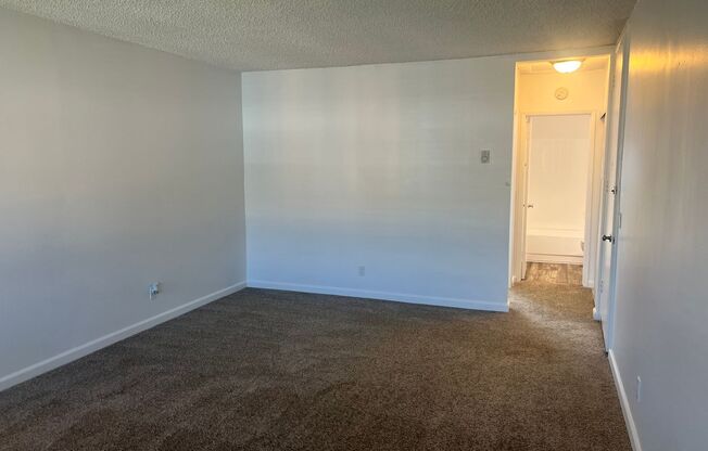 1 bed, 1 bath, 715 sqft, $2,150, Unit 212