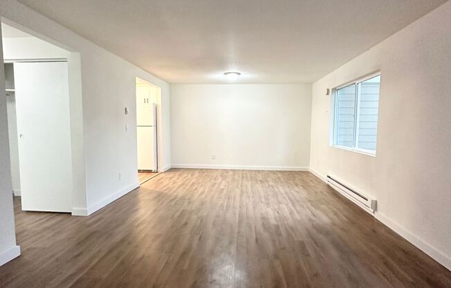 2 beds, 1 bath, 875 sqft, $1,295, Unit # 12804