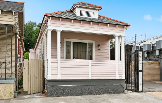 Chic Marigny Living – Brand-New 1 Bed, 1 Bath Renovation