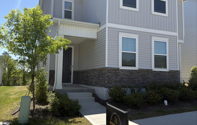 196 EDGE OF AUBURN BLVD