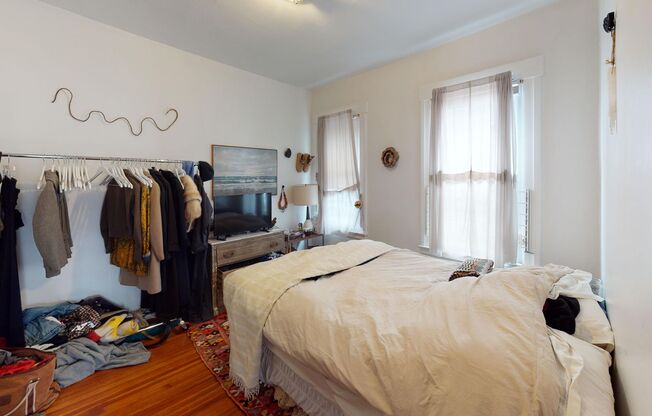 2 beds, 1 bath, $1,995, Unit Unit 2 (1st Fl)