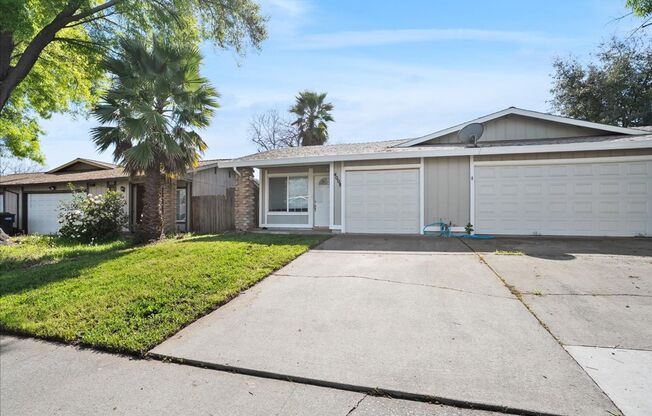 4006-4008 Tricia Way