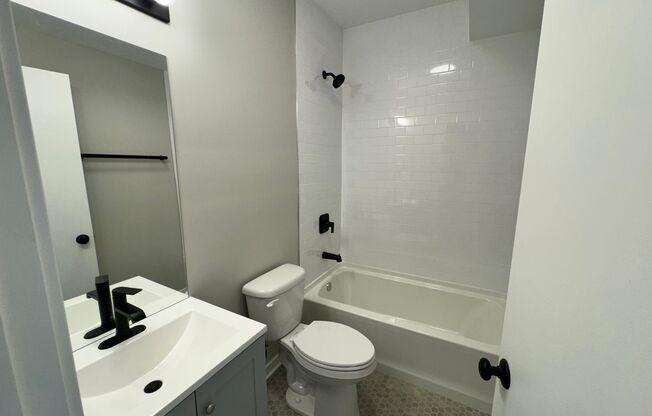 1 bed, 1 bath, $1,615, Unit 304