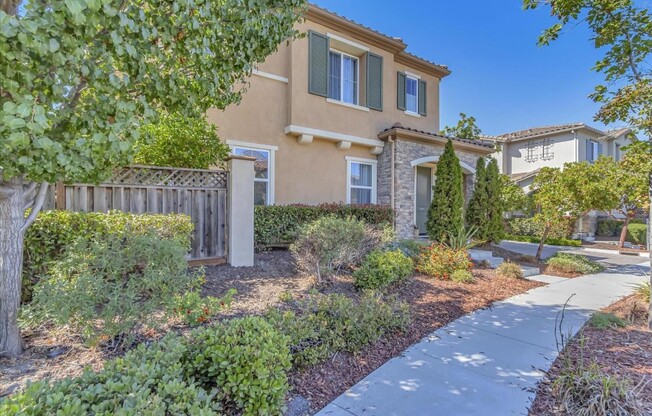 5581 CAREW WAY
