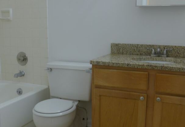 1 bed, 1 bath, 673 sqft, $1,795, Unit 708