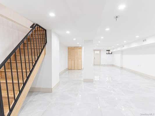 282 E 38 ST