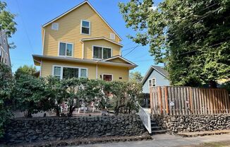 2625 NE CLACKAMAS ST