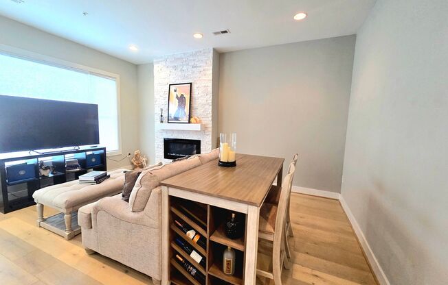 Updated 2 BR/2 BA Condo | Top Floor Living in Kingman Park!