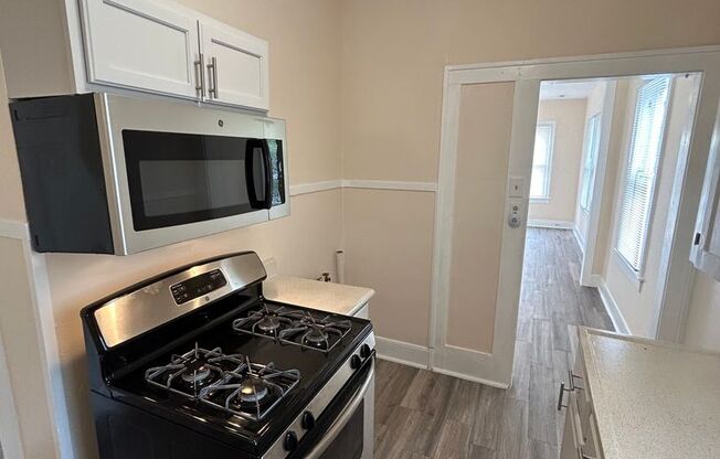 1 bed, 1 bath, $899