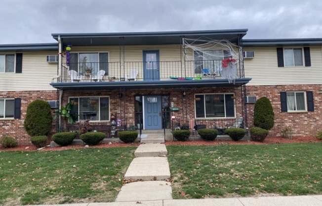 1118 FLEETFOOT DR