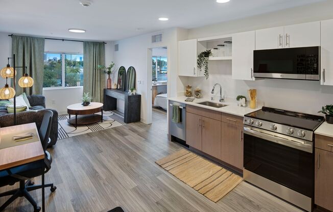 1 bed, 1 bath, 580 sqft, $1,465, Unit 203