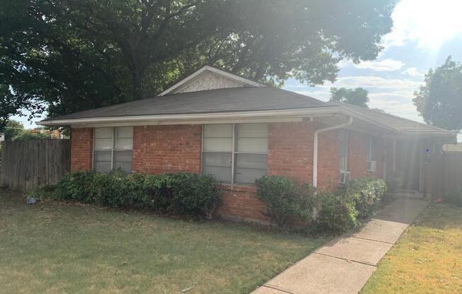 1005 Custer Road