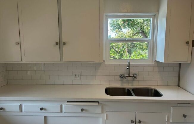 1235-1237 Virginia Ave