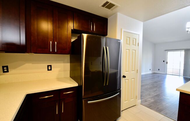 Live In The Heart Of Summerlin 2 Bed 2 Bath Condo!
