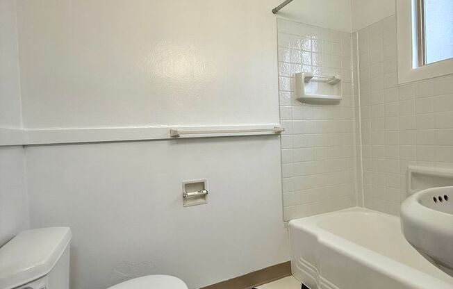 1 bed, 1 bath, $1,299, Unit 3