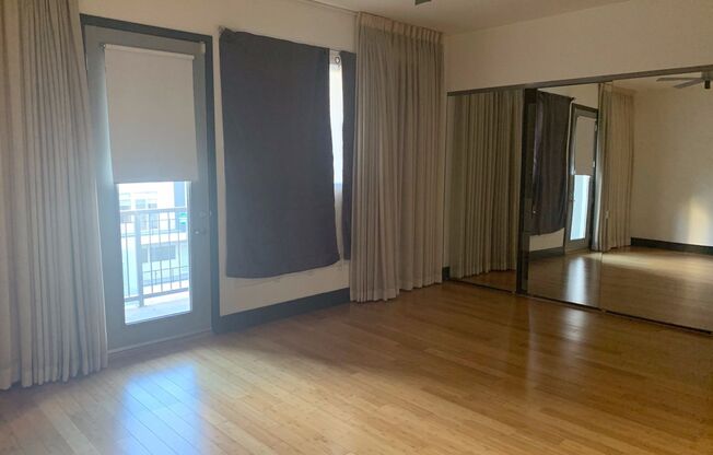Loft 5 #8 325