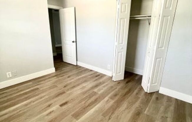 2 beds, 1 bath, $1,175, Unit D