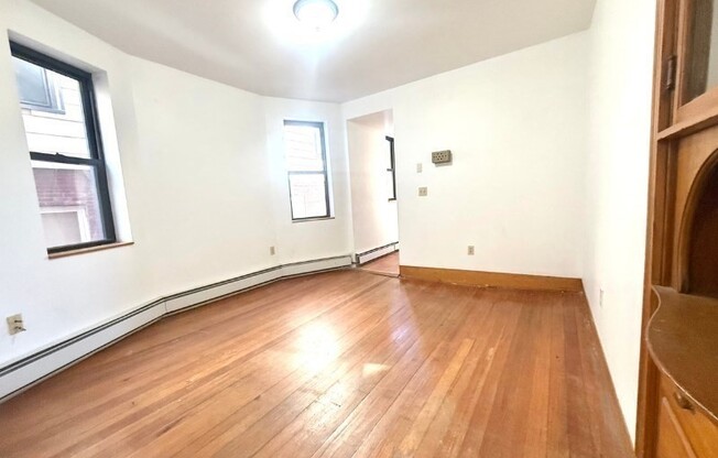 22 UNIVERSITY RD