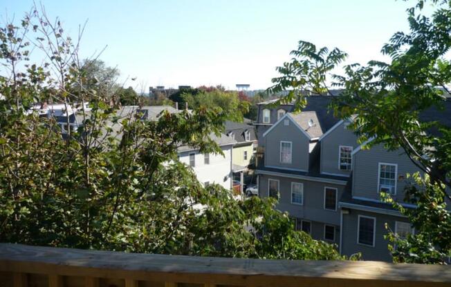 3 beds, 1 bath, $3,300, Unit 3