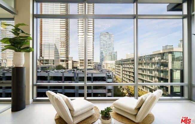 2 beds, 2.5 baths, 1,650 sqft, $4,995, Unit 716