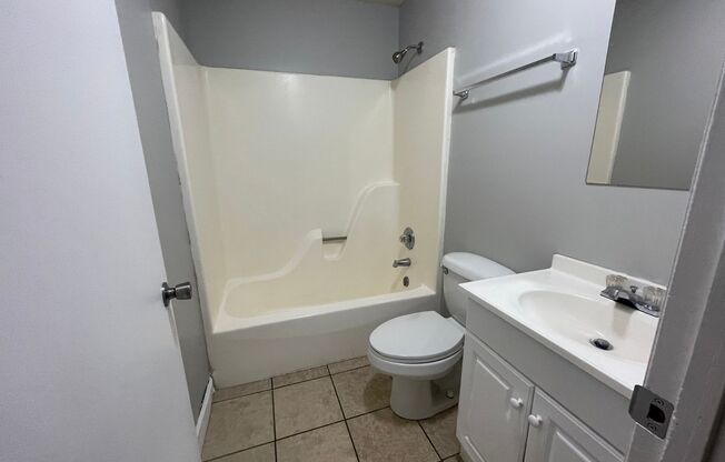 2215 Jonathan Drive Units A-D