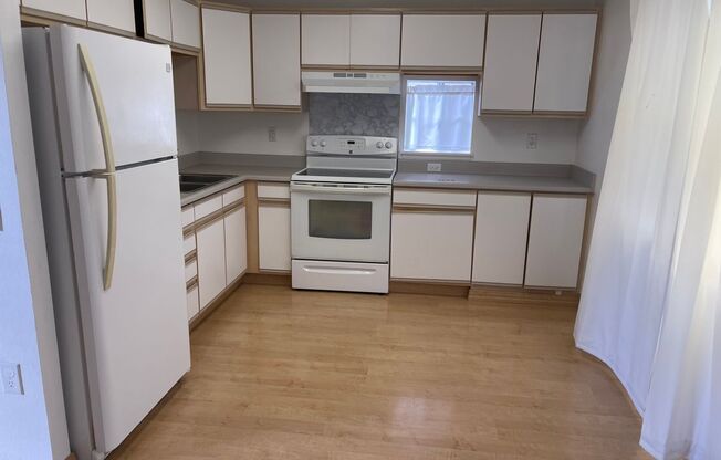 1 Bed 1 Bath 2 Parking in Mililani