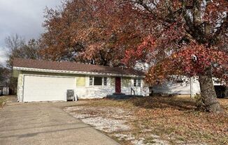 2 Bedroom House with a large kitchen and living area