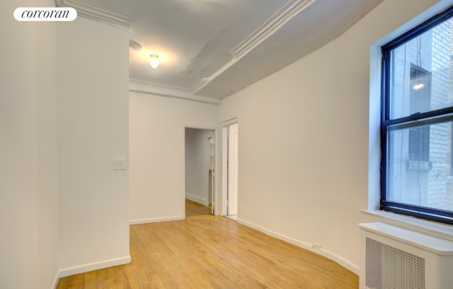 315 W 102 ST