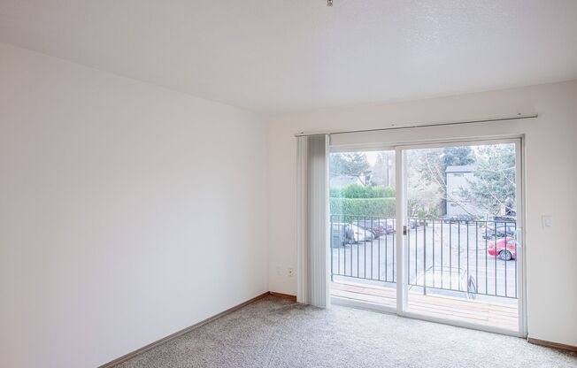 2 beds, 2 baths, 847 sqft, $1,550, Unit 44